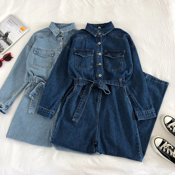 Modernus džinsinis kombinezonas ilgas modelis su klasikine apykakle ir diržu