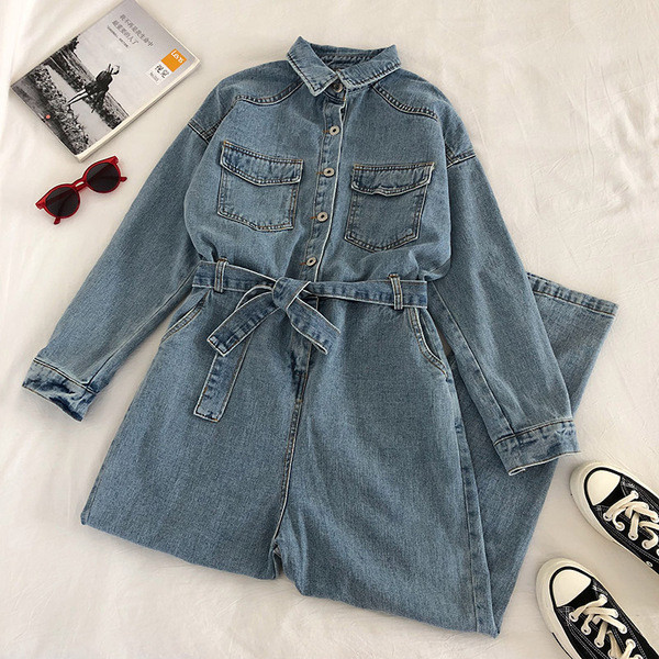 Modernus džinsinis kombinezonas ilgas modelis su klasikine apykakle ir diržu