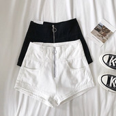 Mūsdienīgi sieviešu šorti ar augstu vidukli, kabatām un rāvējslēdzēju