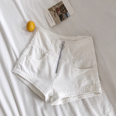 Mūsdienīgi sieviešu šorti ar augstu vidukli, kabatām un rāvējslēdzēju