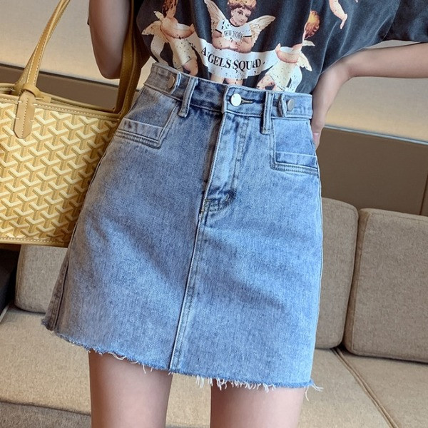 Lezser rövid farmerszoknya magas derékkal