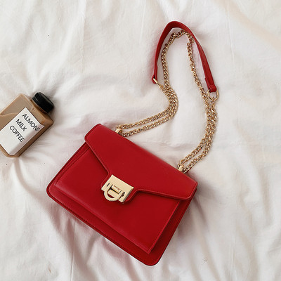 Geanta de dama din piele ecologica cu inchidere metalica