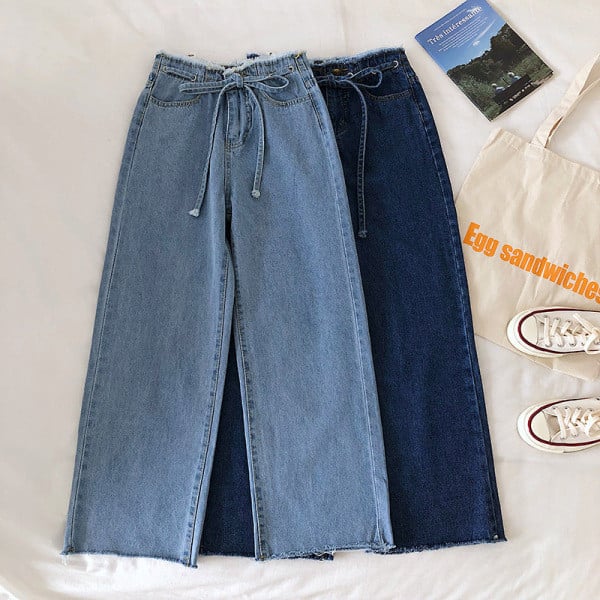 Alkalmi női farmer egyenes modell magas derékkal és övvel