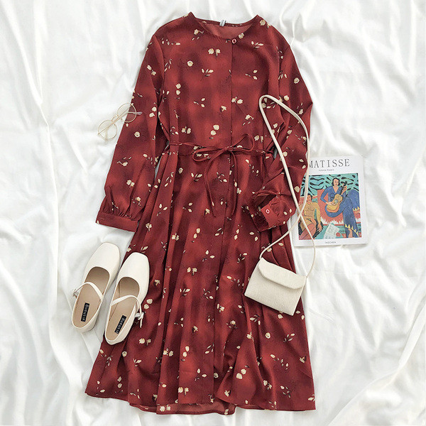 Rochie de dama de primavara cu lungime medie, model colorat si legaturi in talie