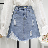 Дамска дънкова пола А-линия със скъсани мотиви