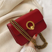 Moderna ženska torba od eko kože sa metalnim kopčanjem