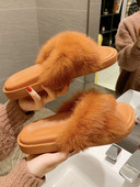 Alkalmi női papucs lapos talppal és pehellyel - két modell