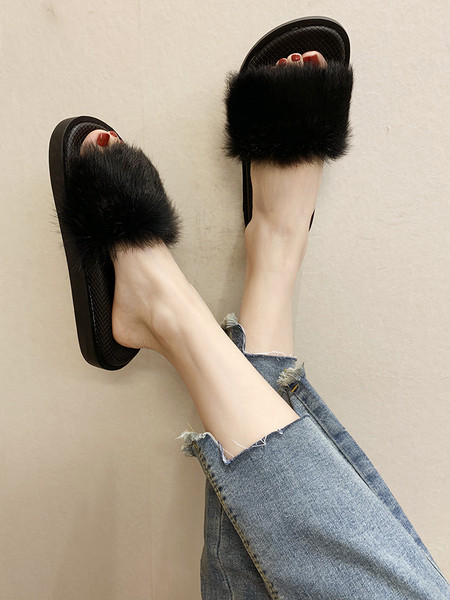 Alkalmi női papucs lapos talppal és pehellyel - két modell