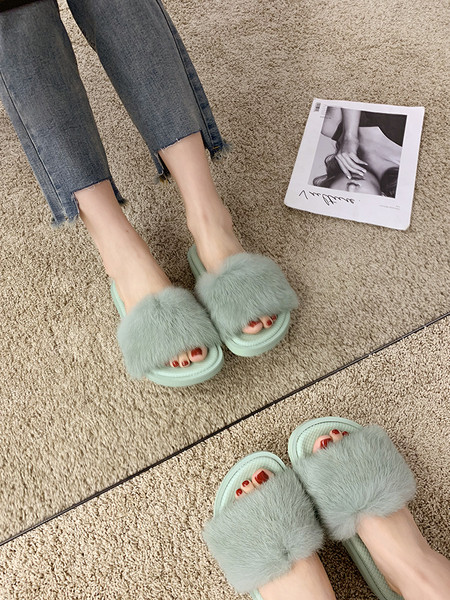 Alkalmi női papucs lapos talppal és pehellyel - két modell