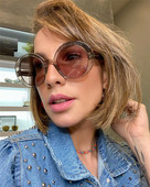 Įprasti apvalios formos moteriški akiniai nuo saulės