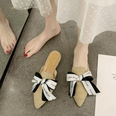 Moteriškos šlepetės smailus modelis ir kaspinas