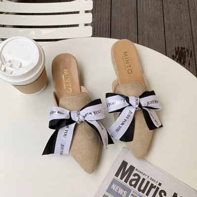 Moteriškos šlepetės smailus modelis ir kaspinas