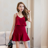 Къса лятна рокля с тънки презрамки и къдри