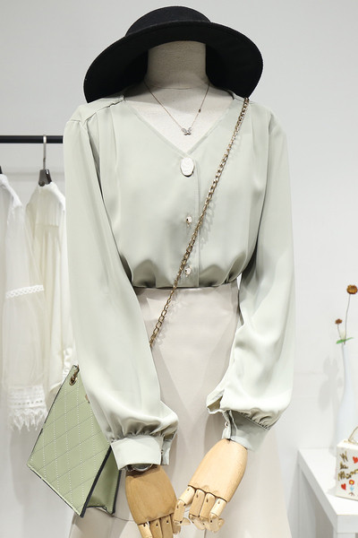 Modern női sifon ing hosszú ujjal és spitz nyakkivágással