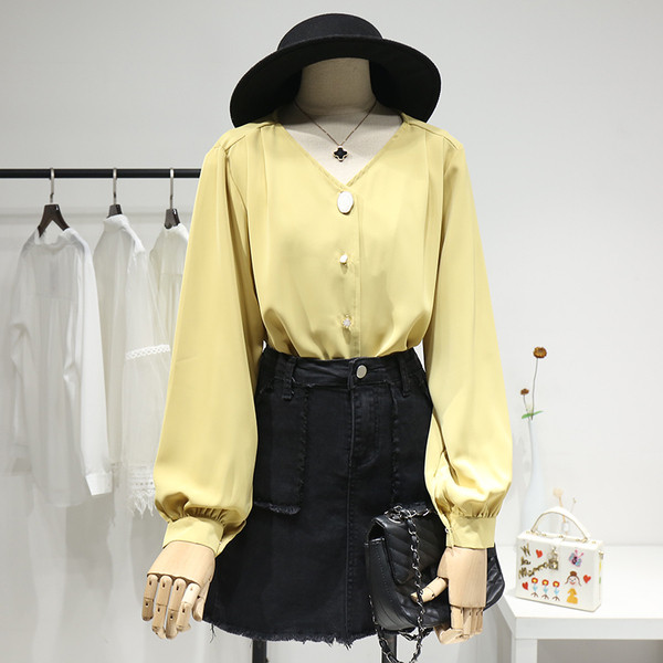 Modern női sifon ing hosszú ujjal és spitz nyakkivágással