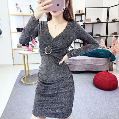 Дамска лъскава рокля с дълъг ръкав и V-образно деколте