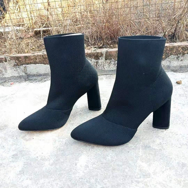 Cizme moderne de dama cu toc si imprimeu zebra