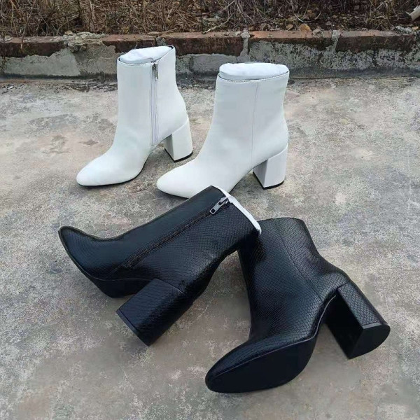 Moteriški smailūs batai iš dirbtinės odos su kulnu