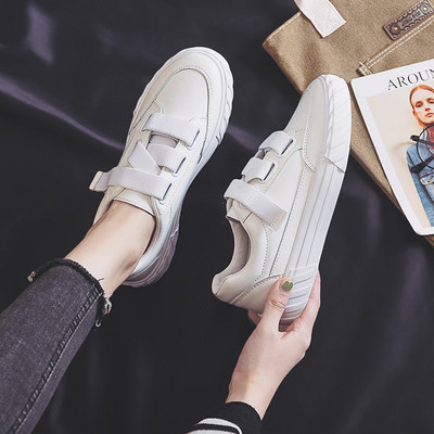 Adidasi casual dama cu talpa plate si autocolante