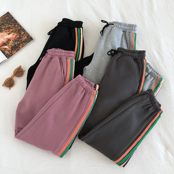 Pantaloni sport de dama cu talie elastica si margini colorate