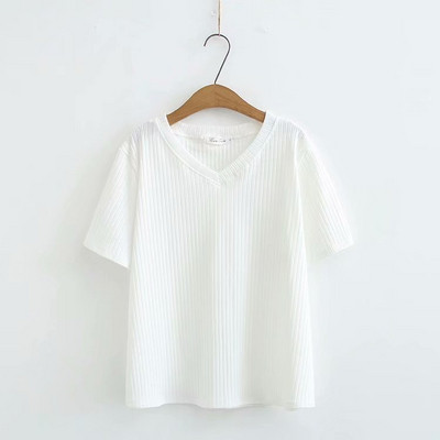 Ikdienas sieviešu T-krekls ar īsām piedurknēm un dziļu kakla izgriezumu