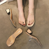 Ženske papuče s četvrtastom petom i silikonskim remenom