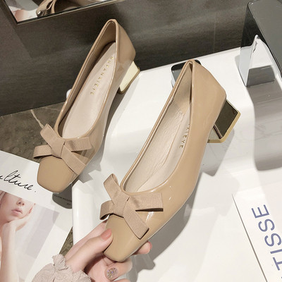 Ležerne ženske cipele s ravnim potplatom i trakom