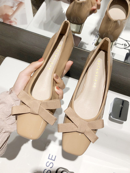 Ležerne ženske cipele s ravnim potplatom i trakom