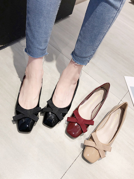 Ležerne ženske cipele s ravnim potplatom i trakom