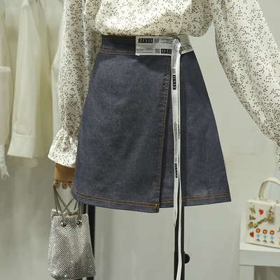 Модерна дамска къса пола с прехвърляне и висока талия