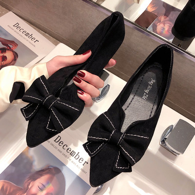 Női alkalmi cipő eco velúrból, szalaggal