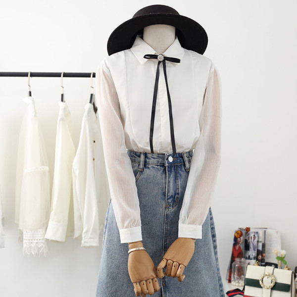 Moderns sieviešu krekls ar klasisku apkakli un zīmogveida piedurknēm