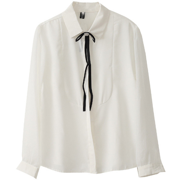 Moderns sieviešu krekls ar klasisku apkakli un zīmogveida piedurknēm