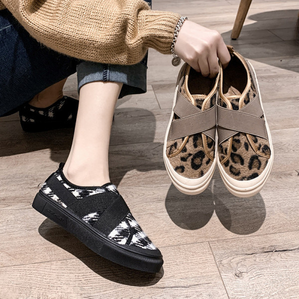 Ženske casual cipele s ravnim potplatom i životinjskim uzorkom