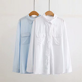 Elegantna ženska košulja s klasičnim ovratnikom i džepovima