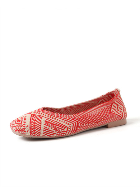 Ikdienas sieviešu apavi no tekstila un plakanas zoles