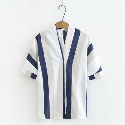 Cămașă modernă de damă cu mâneci 3/4 și decolteu adânc