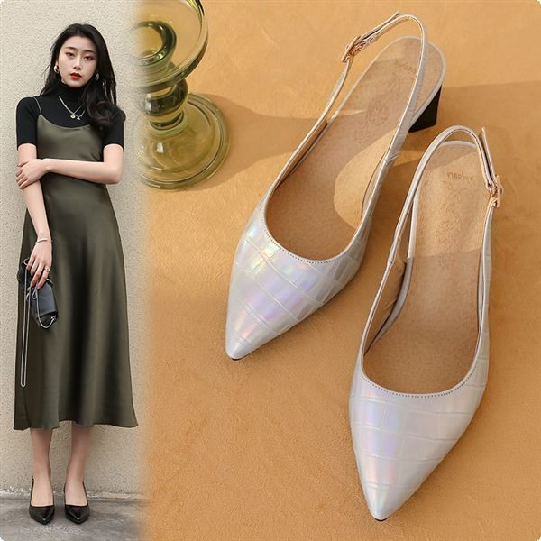 Női alkalmi szandál 6 cm-es sarkú hegyes modellel