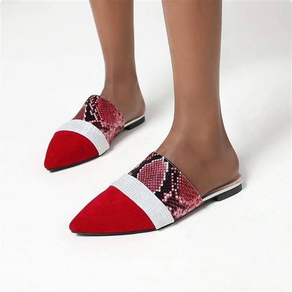 Ženske ležerne papuče na špic od eko brušene kože i animal printa