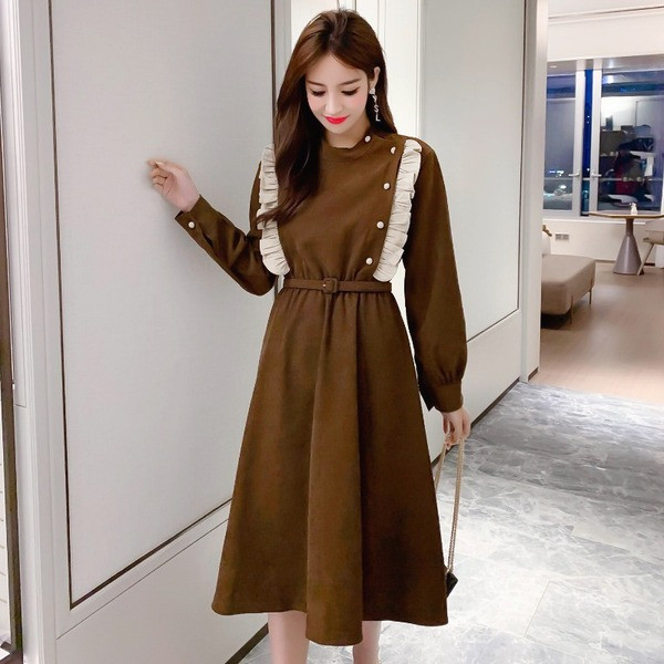 Ежедневна дамска рокля с копчета и дълги ръкави