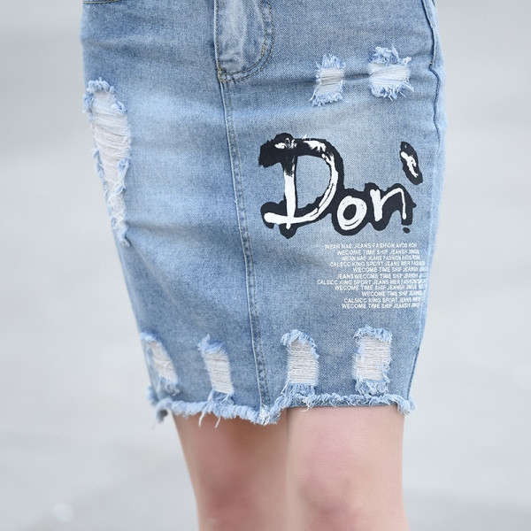 Uut mudelit sinist värvi rebenenud motiividega naiste seelik