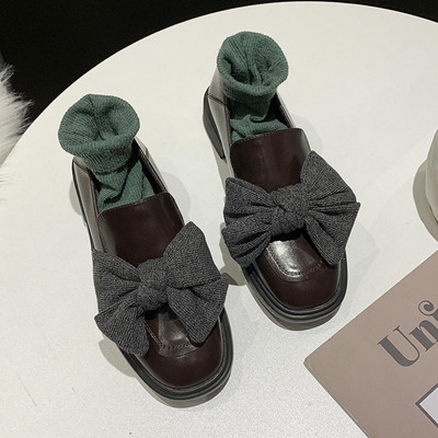 Pantofi moderni de dama din piele ecologica si panglica