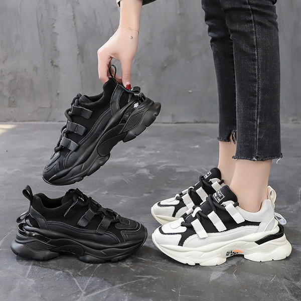 Sporta un ikdienas sieviešu kedas ar krāsainām saitēm