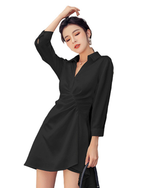 Elegantna ženska haljina s klasičnom kragnom i dugim rukavima