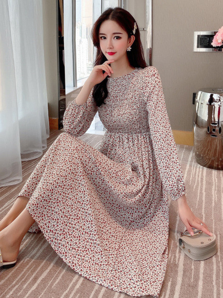 Rochie lungă casual de damă cu model floral și mâneci lungi