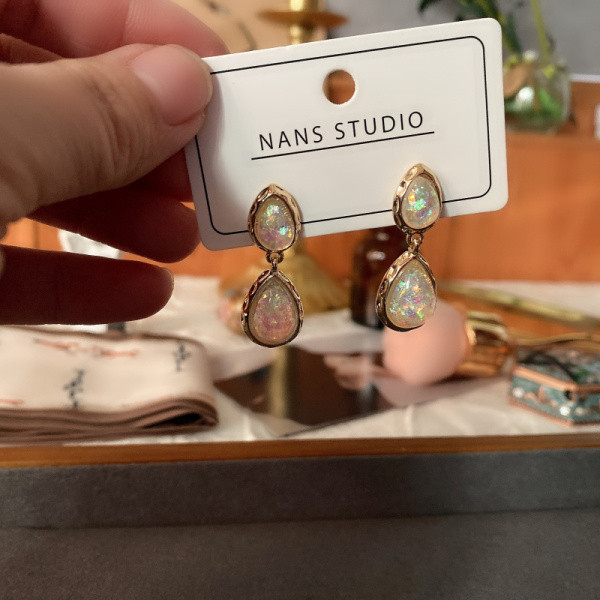 Női mindennapi lógó fülbevaló