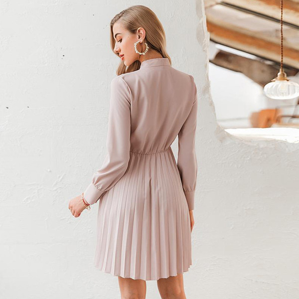 Модерна  дамска къса рокля с дълъг ръкав и панделка 