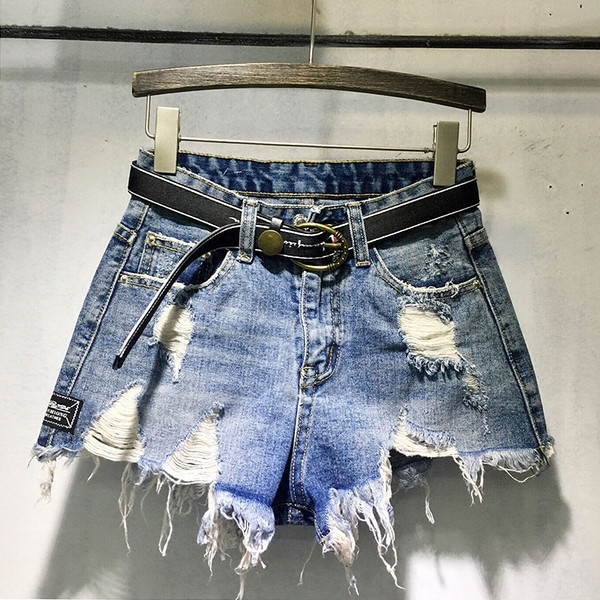 Hitid suvised naiste teksapüksid vööga