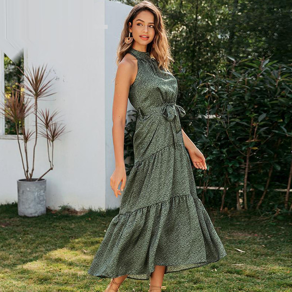 Модерна дамска дълга рокля с голи рамене и колан в зелен цвят 