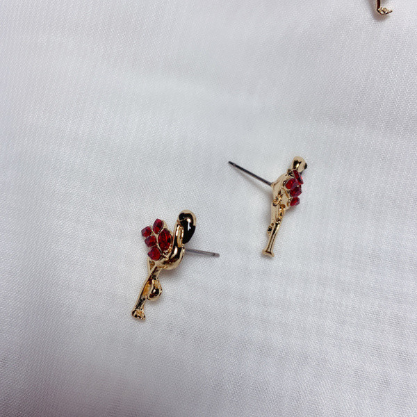 Ženske moderne naušnice s kamenčićima različitih boja